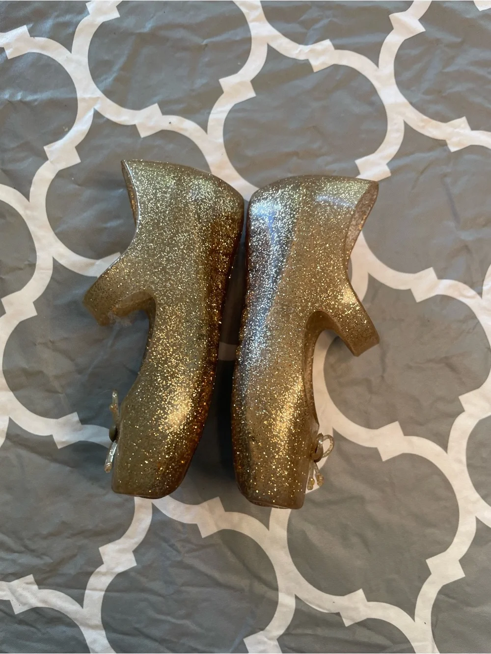 Baby/toddler Girls' size 7 Sparkle Mary Jane jelly Shoes in Gold so precious